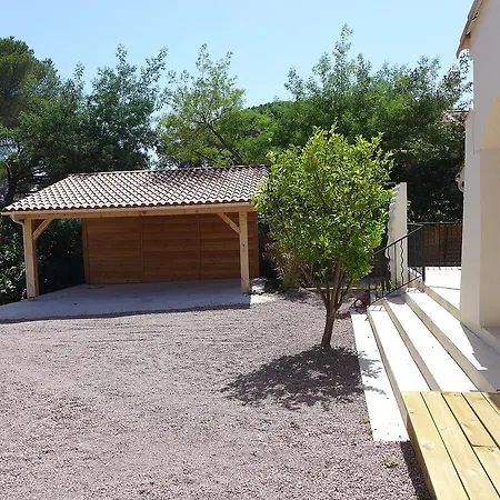 Holiday Leo * Frejus